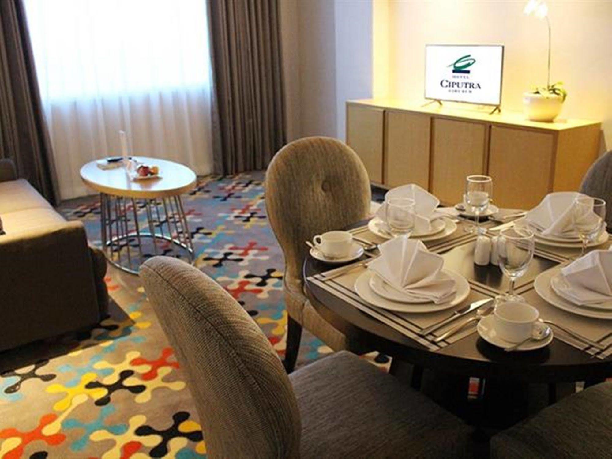 Hotel Ciputra Cibubur Managed By Swiss-Belhotel International Exteriér fotografie